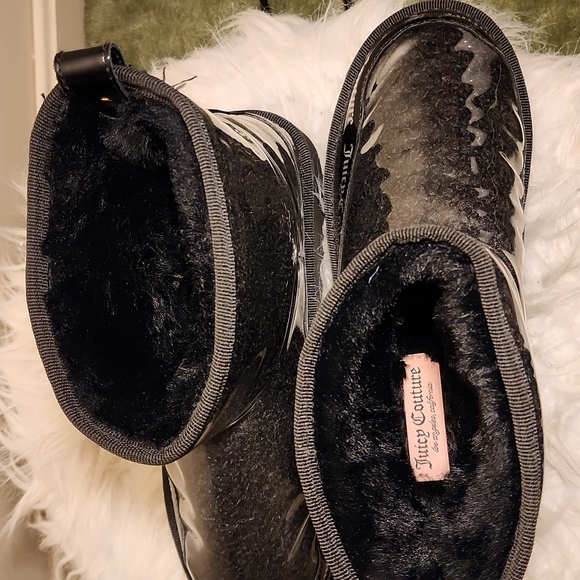 Booths - Picture 3 of 4